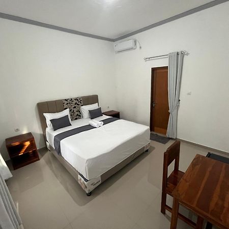 Kuta Lodge Homestay Екстериор снимка