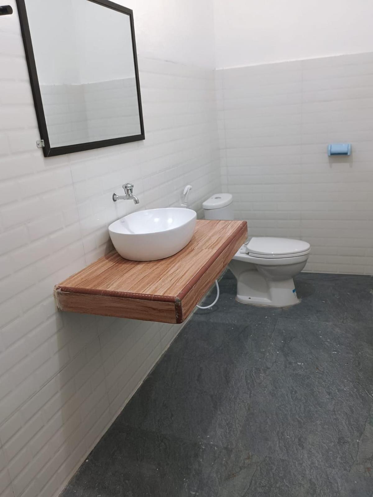 Kuta Lodge Homestay Екстериор снимка