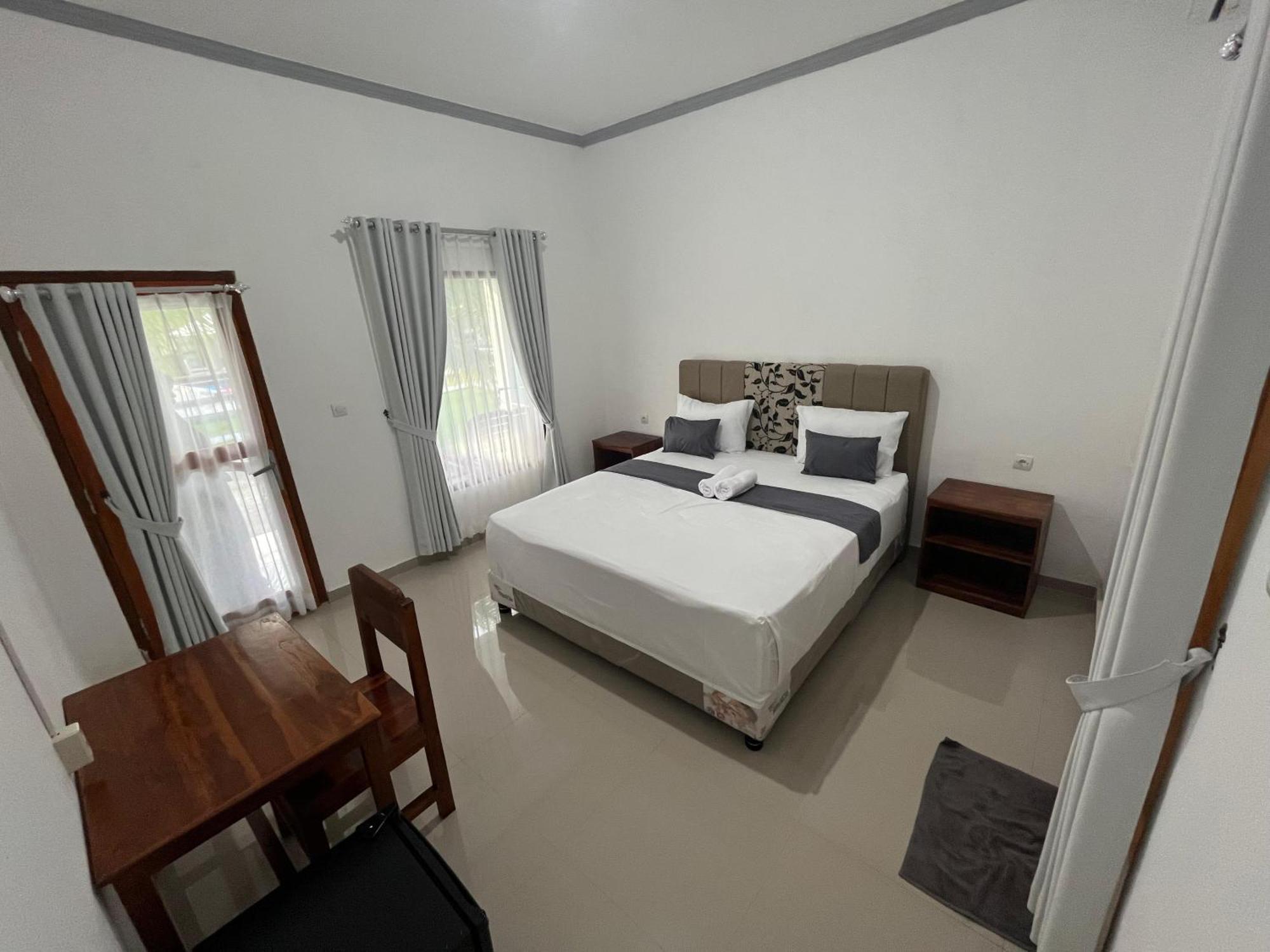 Kuta Lodge Homestay Екстериор снимка